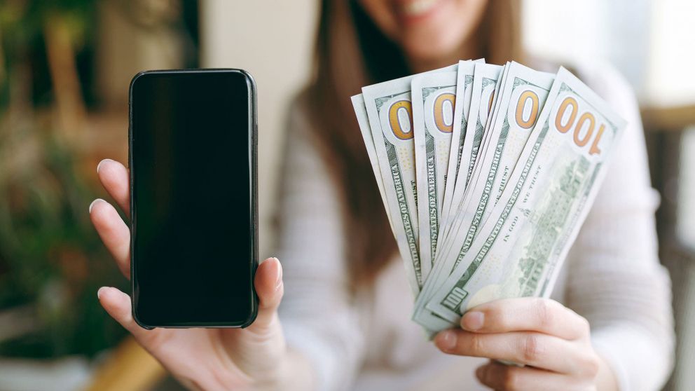 Dolar hoy: cómo comprar dólares sin trámites antes de fin de año