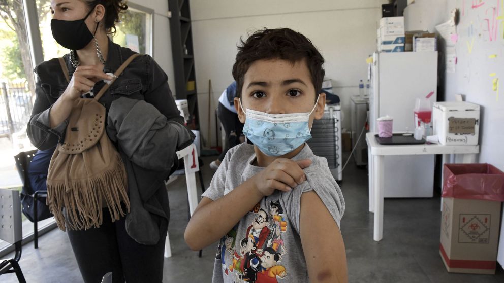 Hay un aumento progresivo de contagios, pero también cada vez más vacunados