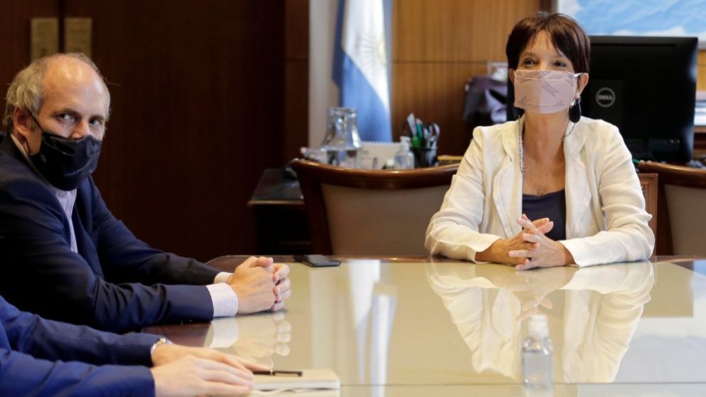 Encuentro entre Otero, designado la semana pasada, y Mercedes Marcó del Pont