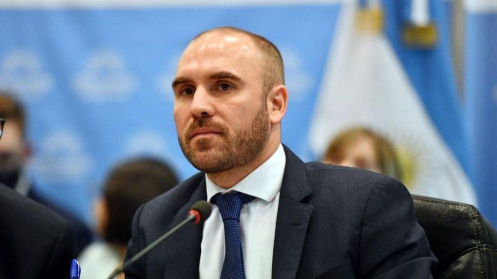 El ministro de Economía presentó el Presupuesto 2022