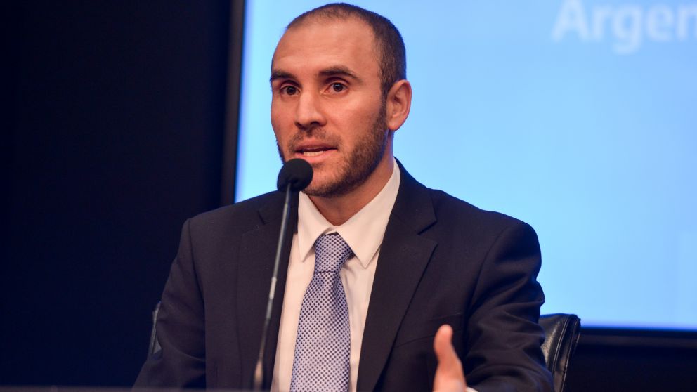Guzmán dijo que el acuerdo al que se llegue con el FMI será enviado al Congreso