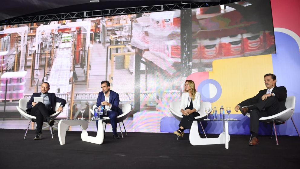 Coatz participó de un panel en la 27° Conferencia Industrial de la UIA