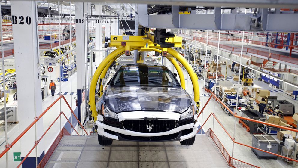 Stellantis apunta a capacitar sus ingenieros para hacer sus propias baterías de litio