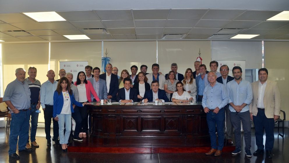 Se rompió el bloque de la UCR en Diputados y el conflicto escala al resto del partido