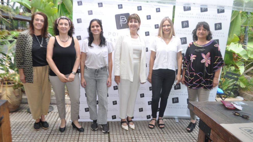 Reconocen los aportes de mujeres destacadas a la sociedad