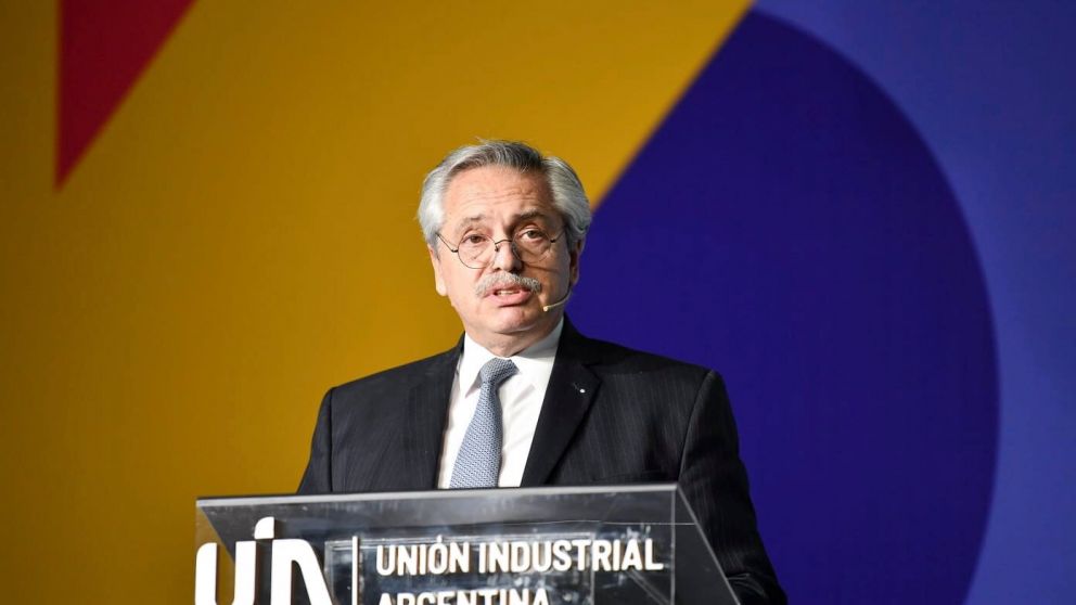 Alberto Fernández habló en la conferencia de la UIA