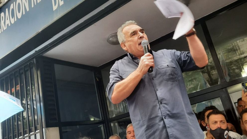 "La violencia es el límite, no hay unidad posible con quien no respeta la vida", advirtió Schmid