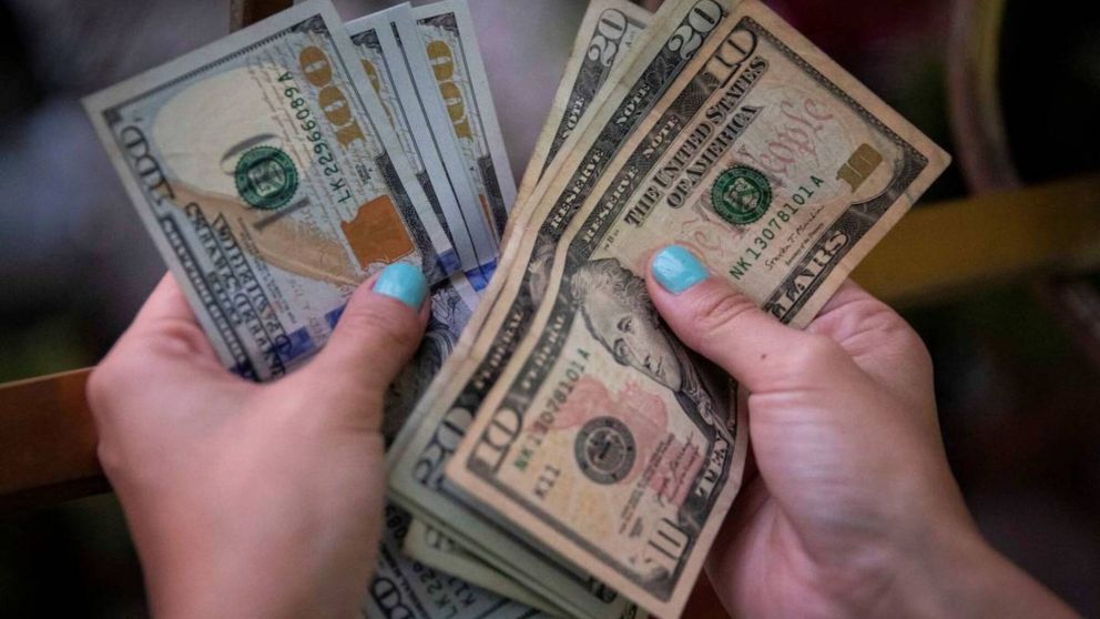 ¿Qué banco vende el dólar mas barato?