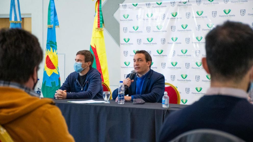 El intendente Watson promueve la vinculación académica, de centros de investigación, fábricas, emprendimientos y pequeñas y medianas empresas.