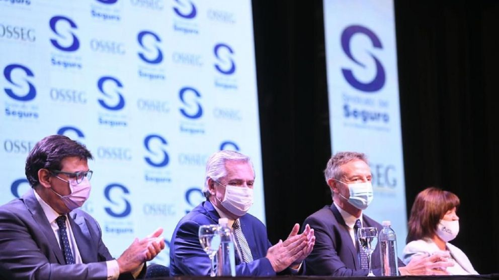 Moroni, el Presidente, Jorge Sola y su adjunta, Mirta Keppes