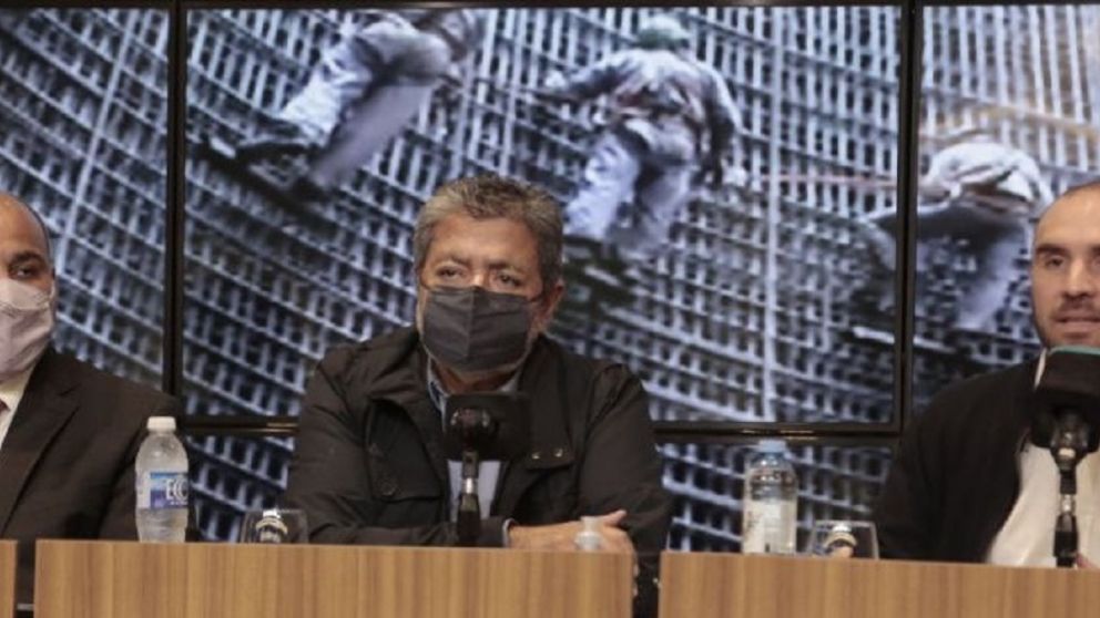 Juan Manzur, Gerardo Martínez (UOCRA) y el ministro Guzmán