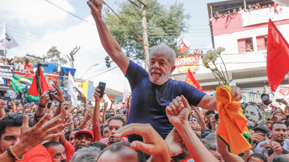 Lula es el candidato favorito para ganar las elecciones en Brasil