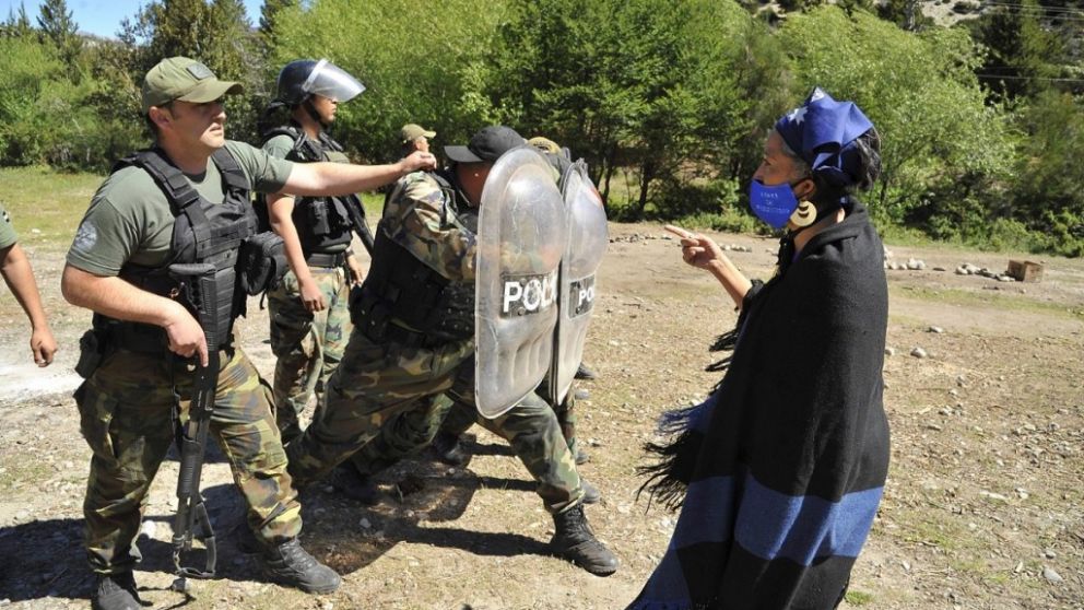 La escalada de violencia en la Patagonia contra el pueblo mapuche no se detiene