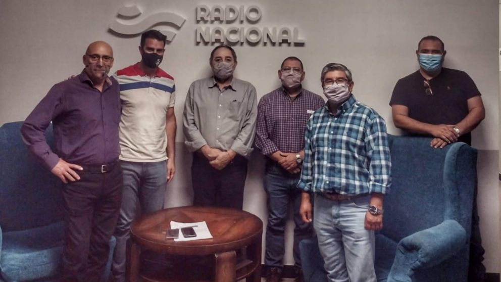 Nacional Río Grande pone a funcionar un nuevo transmisor.