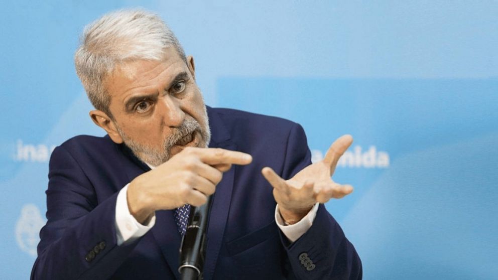 Aníbal Fernández apuntó contra la oposición