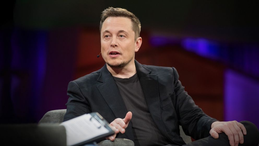 Elon Musk vendió acciones de su empresa Tesla