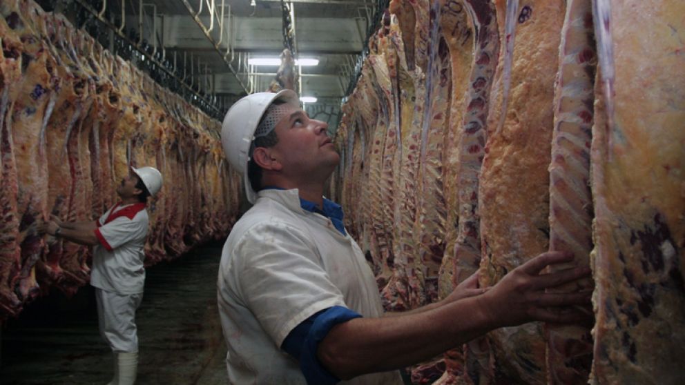 Gremios de la carne advierten por paritarias y podría haber medidas de fuerza