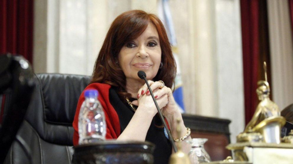 Tuit de Cristina Kirchner: "Me han indicado reposo"