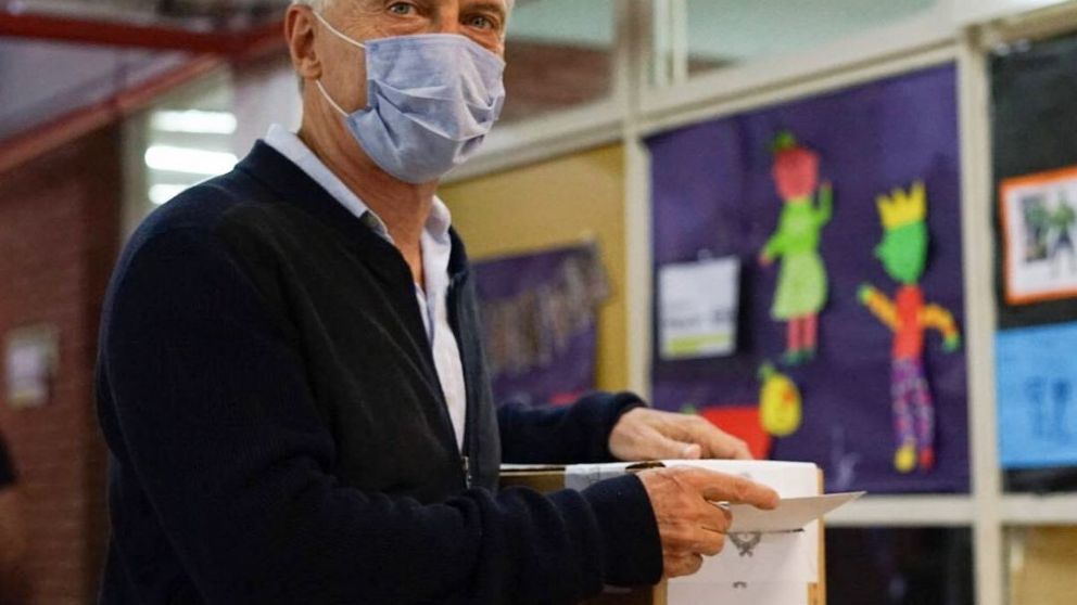 Macri vot� en una escuela de Palermo