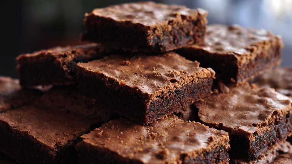Por lo general, acompañamos esta pieza de chocolate con una deliciosa taza de café, té o chocolate caliente o frío