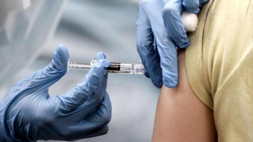 La aplicaci�n de terceras dosis fue anunciada por el Ministerio de Salud de la Naci�n la semana pasada