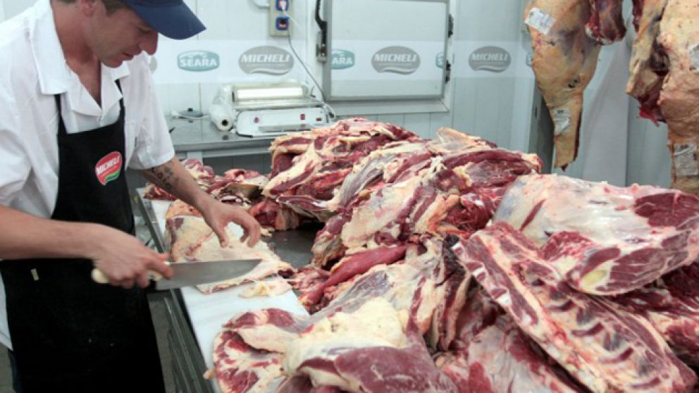 Las carnicerías promocionan el asado, con poca salida en esta época del año