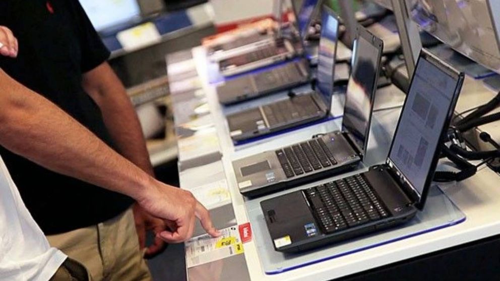 Las compras se deben realizar este lunes 1 de noviembre, con las tarjetas de débito donde cada beneficiario de Anses cobra su prestación