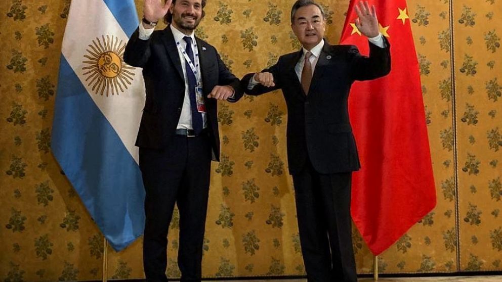 Cafiero confirmó que el documento final del G20 hará referencia a sobrecargos del FMI