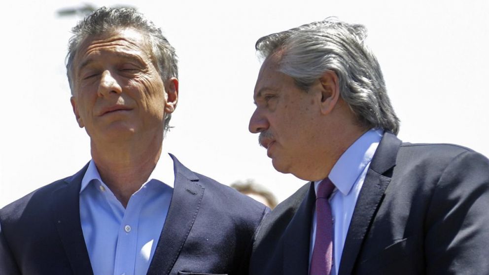 Alberto releva del secreto de Estado a Macri para que declare en la causa espionaje