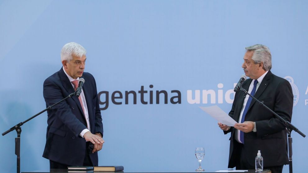 Domínguez, a Brasil para potenciar exportaciones