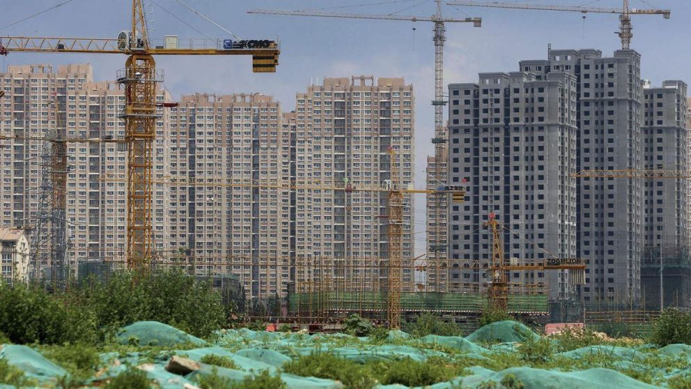 Un tercio de las inmobiliarias chinas se enfrentan a impagos por el contagio de Evergrande