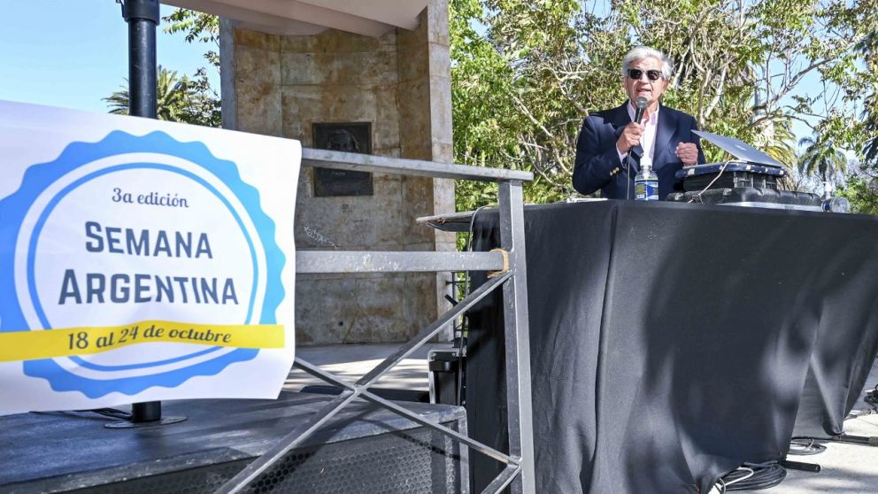 Alberto Iribarne promueve exportaciones a Uruguay
