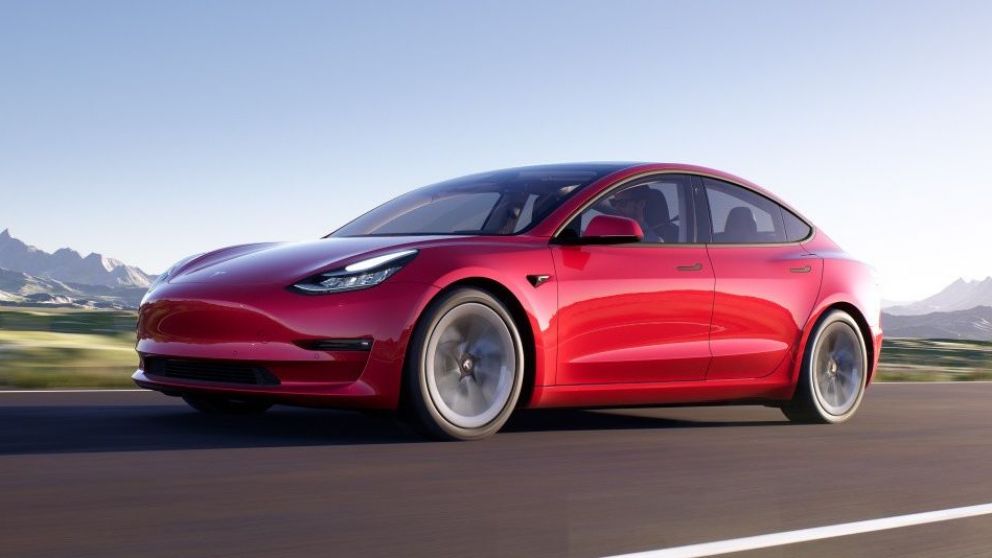 Tesla Model 3, el auto elegido por Hertz para renovar su flota