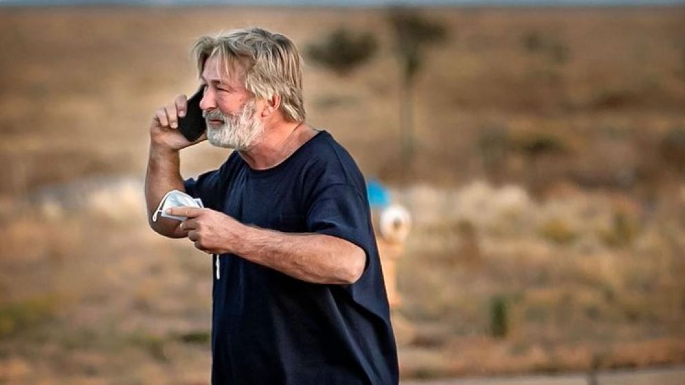 El actor fue fotografiado en medio de la angustia y preocupación