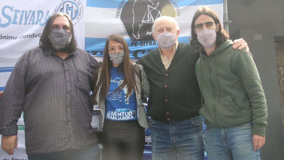 Yasky junto a Roberto Baradel (Suteba), Matías Zalduendo (Juventud CTA) y Luciana Flesler (Juventud de APA)