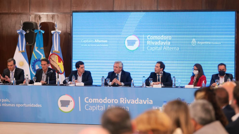 En Chubut, Alberto ratificó su "compromiso de cumplir en los próximos dos años" con lo prometido al asumir