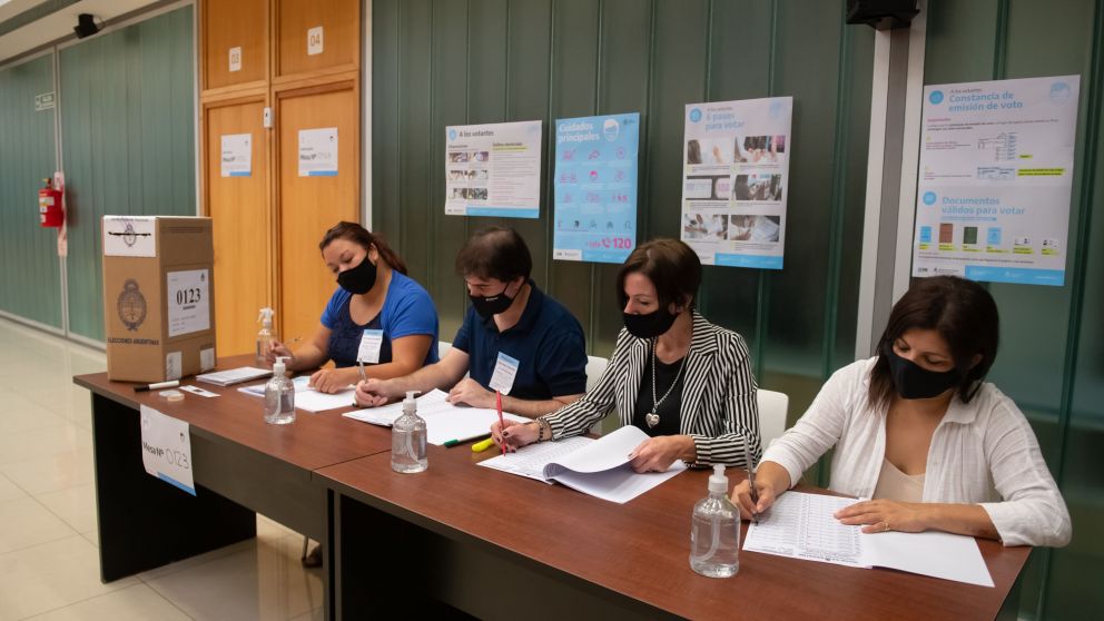 Quienes hayan estado en la PASO y vuelvan a ser autoridades, cobrarán un plus