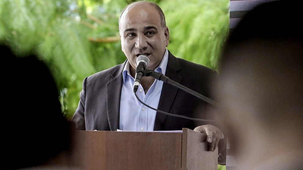 Manzur habló en declaraciones a la prensa al terminar un acto por beneficios a clubes de CABA