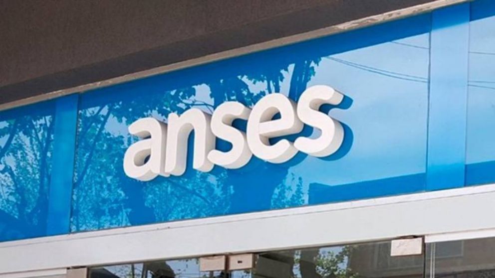 El monto será depositado en las mismas cuentas donde cobran las asignaciones