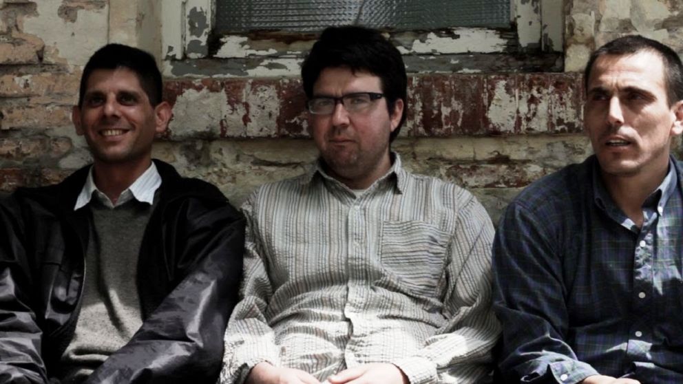 Los fuego internos: personas que vivieron el manicomio y sobrevivieron para contarlo.