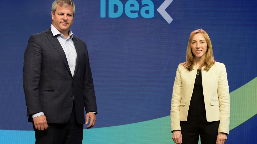 Coloquio IDEA: Roberto Murchison y Paula Altavilla anticiparon en conferencia cu�les ser�n los ejes de debate