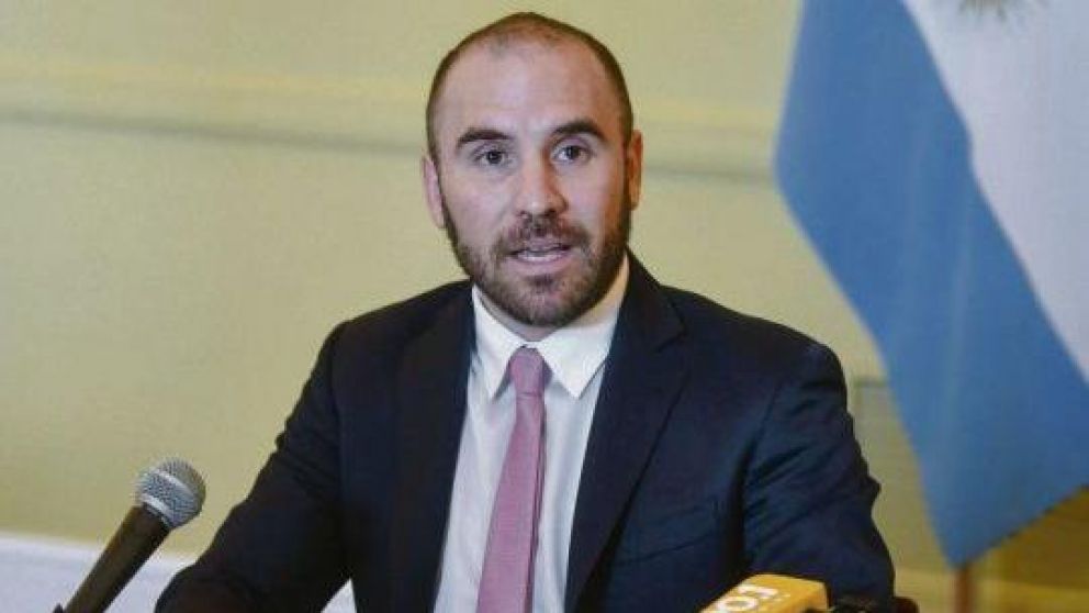 Guzmán afirma que reducir el costo de vida "es el objetivo de política económica más importante de este Gobierno"