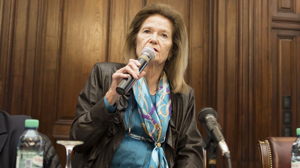 Highton sorprendió al hacer declaraciones públicas