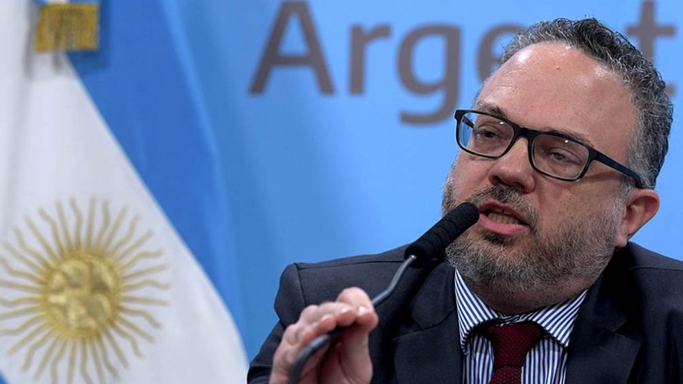 Kulfas destacó que la industria ya está 5,5% arriba de los niveles prepandemia