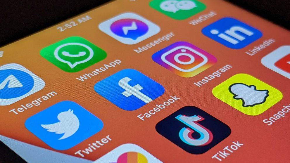 Se cayó WhatsApp y tampoco andan Instagram ni Facebook