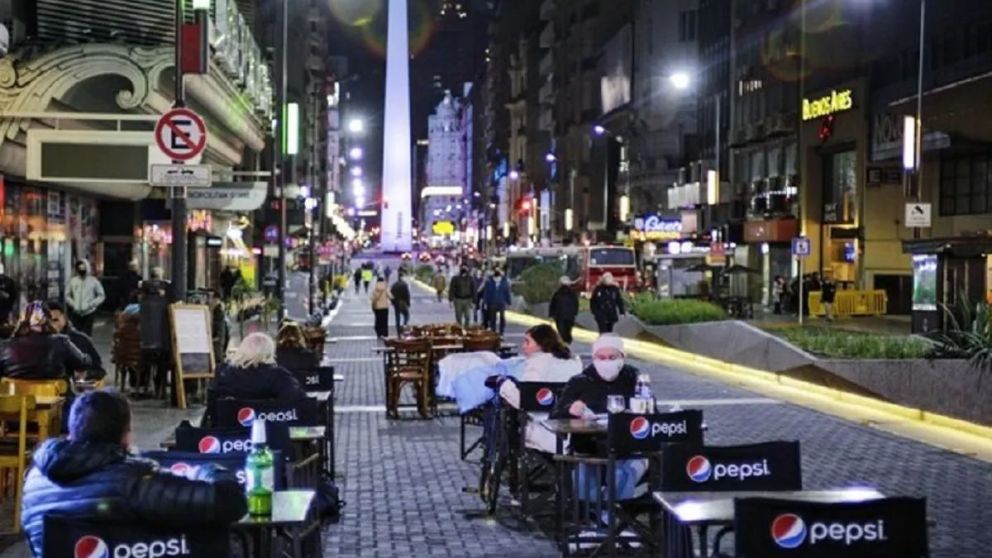 Los bares ya no tendrán límite de personas