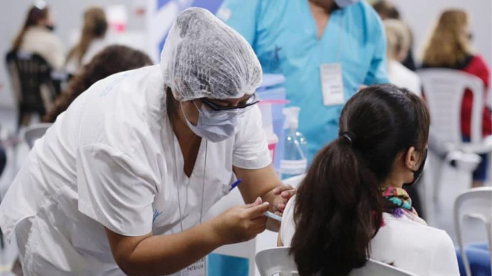 Priorizarán la aplicación de segundas dosis contra el Covid en agosto