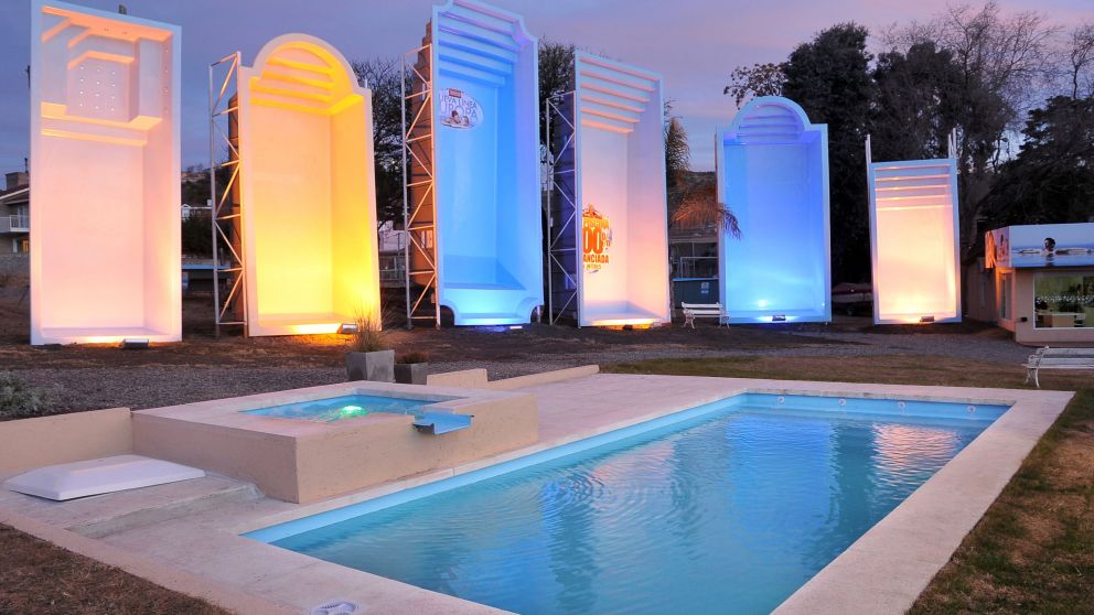 Indusplast fabrica piscinas de interior y exterior