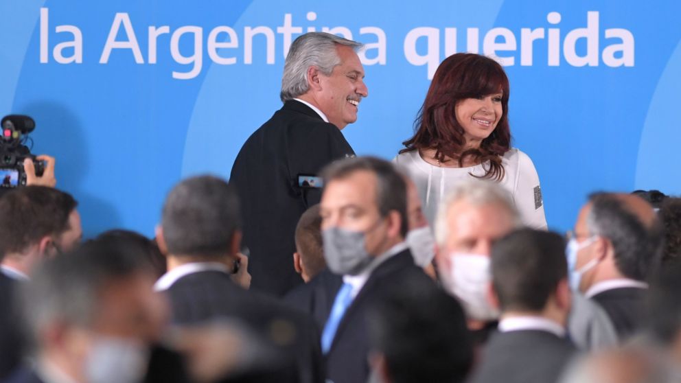 Con Cristina, Alberto presentó el proyecto de Ley del Régimen de fomento al desarrollo agrobioindustrial