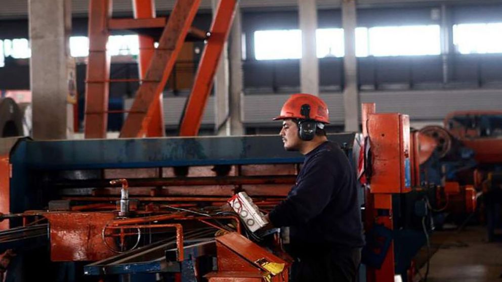 Desde julio del año pasado se han recuperado en Chile 1.149.240 puestos de trabajo.